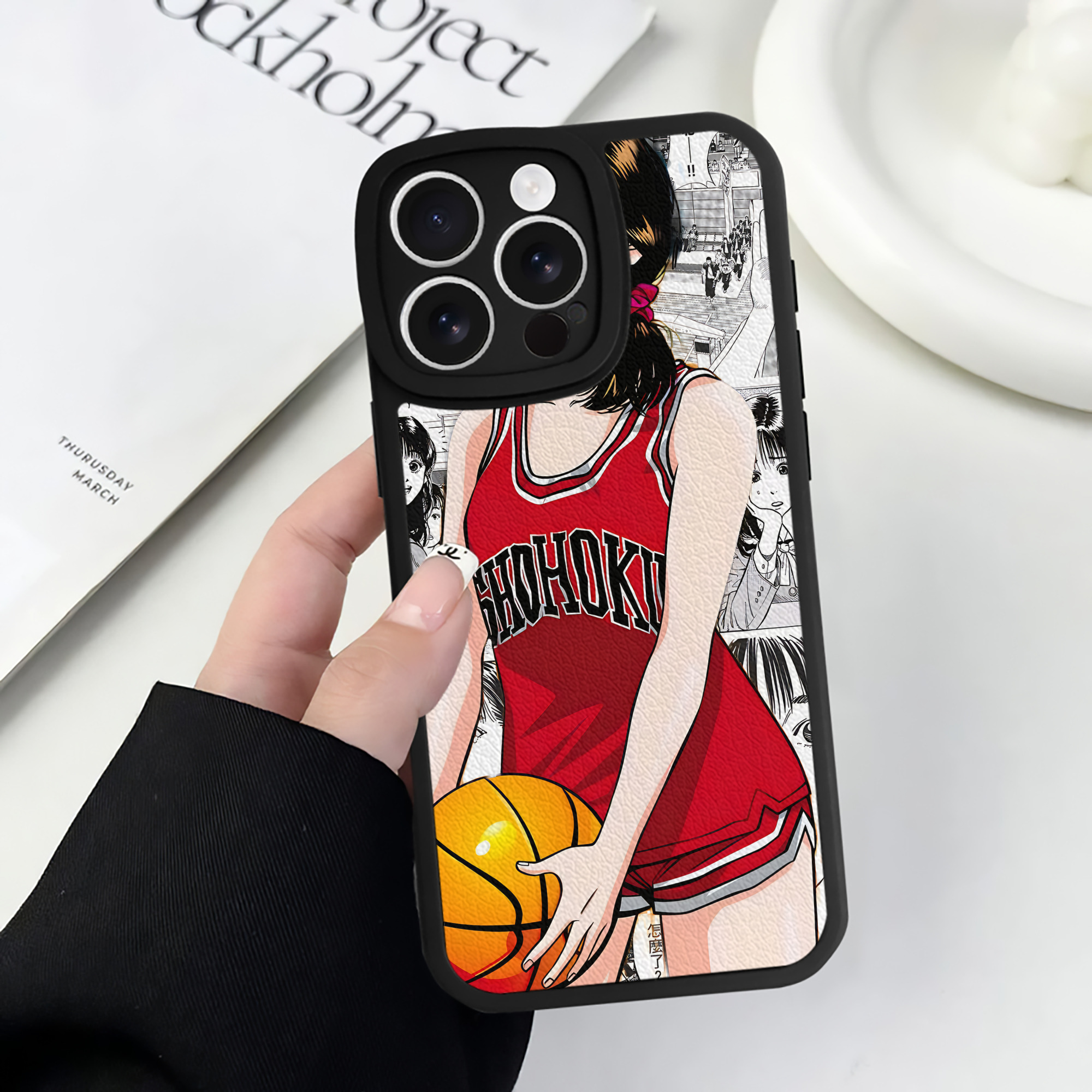 （画像用） SLAM DUNK／スラムダンク 【iPhone 16シリーズ対応】シリコンスマホケース（レザー調） 材質：シリコン